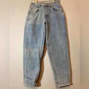 The Linda High Rise Balloon Jean in Light Indigo